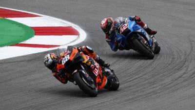 MotoGP : Rins se comió 12 rivales en la salida y 19 en toda la carrera