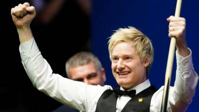 Neil Robertson fires the 12th 147 break in World Snooker Championship history