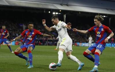 Palace stalemate keeps Leeds in relegation danger