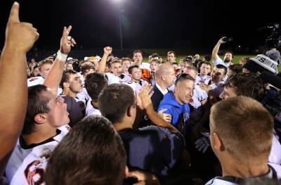 U.S. Supreme Court hears oral arguments in former high school football coach's school prayer case - espn.com - state Washington