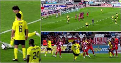 Lionel Messi's first 'Panenka free-kick' for Barcelona in 2009/10