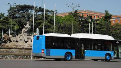 El Atlético - El Atlético y el Real Madrid irán al derbi en autobuses de la EMT - en.as.com