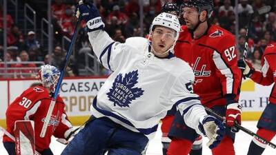 Injured Bunting skating but will miss Maple Leafs' final 2 games before playoffs