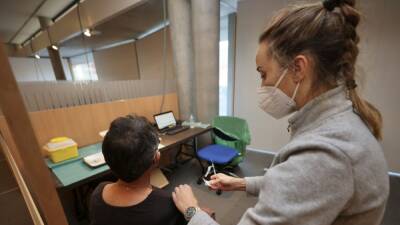 Vacuna herpes zóster en Madrid: cómo solicitar, rango de edad y en qué consiste - en.as.com - Madrid