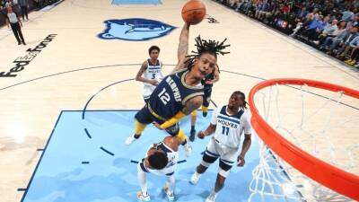 Ja Morant's highlight dunk, late heroics ignite Memphis Grizzlies' rally for Game 5 win over Minnesota Timberwolves