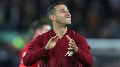 Donny Van-De-Beek - Thiago Alcantara - "Thiago quería ir al United" - en.as.com - Manchester