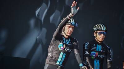 Tom Pidcock - Romain Bardet - Julian Alaphilippe - "Temí lo peor por Alaphilippe" - en.as.com