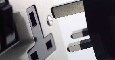 Warning over 'vampire devices' costing households £147 every year - manchestereveningnews.co.uk - Britain