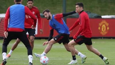 Ronaldo and Fernandes back in training for Man United after Arsenal setback - in pictures