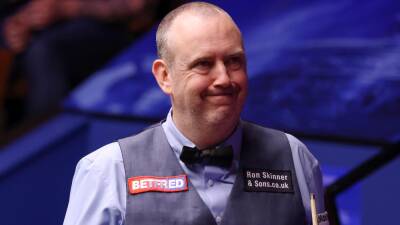 Mark Williams - 'Unbelievably good' - Mark Williams dazzles Crucible crowd with amazing shot in total clearance - eurosport.com