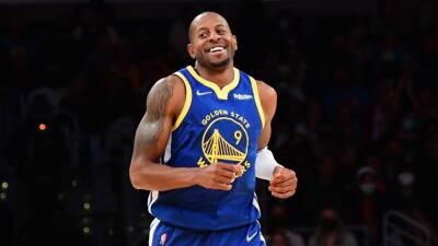 Steve Kerr - Golden State Warriors lose veteran Andre Iguodala for at least a week due to neck injury - espn.com - San Francisco - state Golden