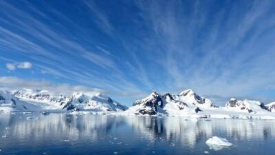 Aparece una isla en la Antártida