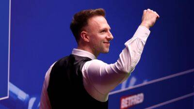 'He always invents something' - Judd Trump dazzles with two brilliant, near-identical pots