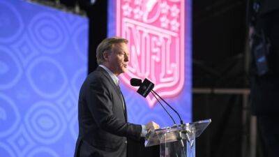 Roger Goodell - Trevor Lawrence - Defence headlines top 5 picks of NFL draft as Jags select pass rusher Travon Walker No. 1 - cbc.ca - Georgia -  Detroit -  Las Vegas - state Michigan