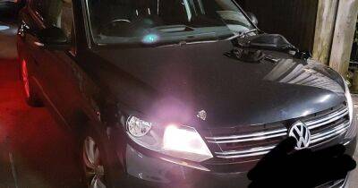 Trio in stolen car drive wrong way up the M60 then try to run from police - manchestereveningnews.co.uk