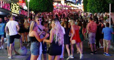 Brits heading to Spain face booze crackdown as officials issue warning - manchestereveningnews.co.uk - Spain - Portugal