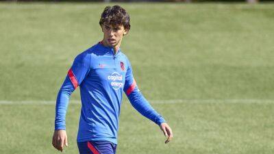 João, sobre el césped - en.as.com - Madrid