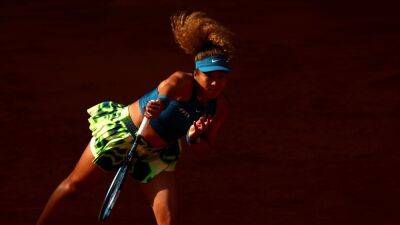 Naomi Osaka starts clay season off in style with an easy straight sets win over Anastasia Potapova at the Madrid Open