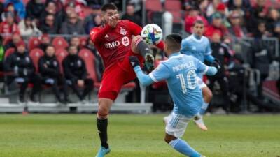 Jiménez leads Toronto FC past New York City; CF Montreal edges Cincinnati in 7-goal game - cbc.ca - Qatar - Canada -  New York - Jamaica