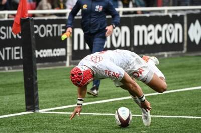Cheslin Kolbe - WATCH | Never give up! Cheslin Kolbe's opportunism results in a brilliant try - news24.com - South Africa - county Lyon