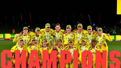 Alyssa Healy - Rachael Haynes - Nat Sciver - Meg Lanning - Heather Knight - Kate Cross - England Cricket - Alyssa Healy guides Australia to victory over England in record-breaking World Cup final - thenationalnews.com - Australia