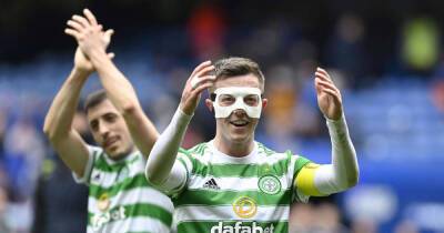 Tom Rogic - Watch Celtic players celebrate with fans at full time as angry Rangers fans watch on - msn.com -  Sandy