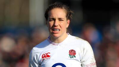 Emily Scarratt reaches England half-century in rout of Italy