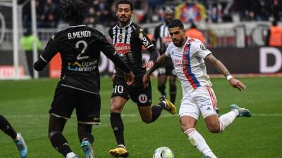 Lucas Paquetá - Peter Bosz - Teté da el triunfo al Lyon en su debut - en.as.com -  Donetsk