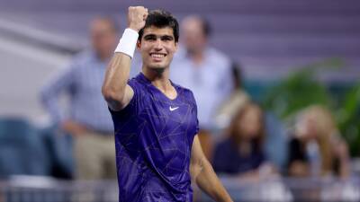 Carlos Alcaraz becomes first Spaniard to win Miami Open after straight-sets win over Casper Ruud