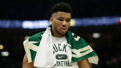Brook Lopez - Resumen del Bucks - Mavericks: NBA 2021-22 - en.as.com