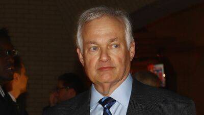 NHLPA votes to start search for executive director Donald Fehr's successor