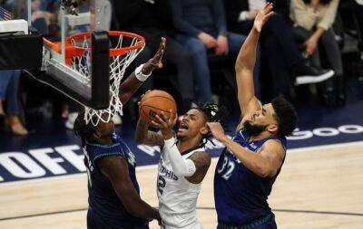 Grizzlies clinch after Wolves collapse again