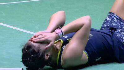 Nudo en la garganta: las lágrimas de Carolina Marín tras ganar el Europeo 11 meses después de su lesión