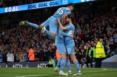 Man City thrash Leeds to leapfrog Liverpool into top spot as EPL title race hots up