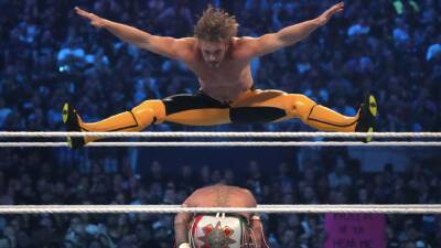WrestleMania 38's viral moments -- Stone Cold lights up social media, Miz turns on Logan Paul