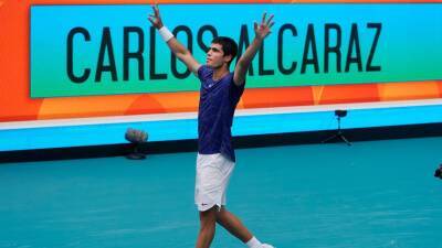 Rafael Nadal - Carlos Alcaraz - Casper Ruud - Carlos Alcaraz wins first ATP 1000 Masters crown at 18, beating Casper Ruud in Miami Open final - abc.net.au - Spain - Norway - county Miami