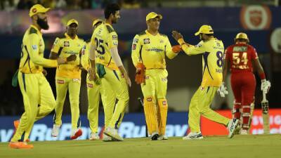 Watch: MS Dhoni Shows Quick Reflexes To Run Out Bhanuka Rajapaksa In CSK vs PBKS IPL 2022 Match