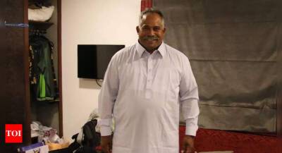 Pakistan hockey coach, Dutchman Siegfried Aikman, joins players in Ramzan fasting - timesofindia.indiatimes.com - Japan - Pakistan