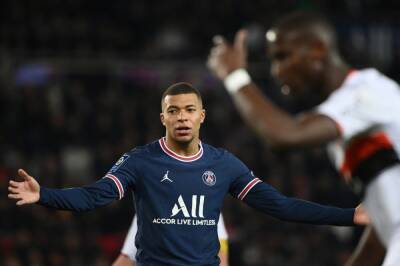 Unstoppale Mbappe sparks PSG's rout of Lorient
