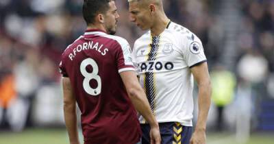 'Toys out the pram' - Pundit left outraged by conduct of £90k-p/w Everton star vs West Ham