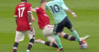 Raphael Varane - James Maddison - Dermot Gallagher - Ref Watch: Should Scott McTominay have been sent off? - msn.com - Manchester -  Leicester - county Scott