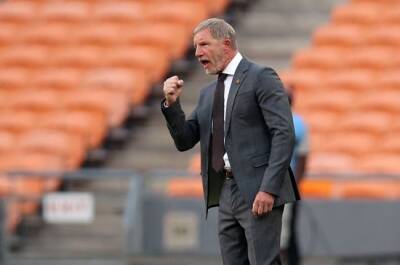 Stuart Baxter - Stuart Baxter feels Chiefs' win against Chippa 'puts pressure on everybody else' - news24.com
