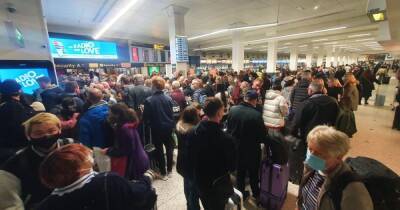 Under-fire Manchester Airport bosses told to 'get a grip or get out' - manchestereveningnews.co.uk - Manchester - Singapore