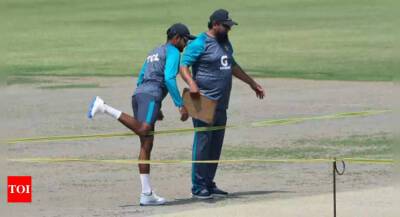 Steve Smith - We couldn't prepare spin-friendly tracks: Pakistan head coach Saqlain Mushtaq - timesofindia.indiatimes.com - Australia - India - Sri Lanka - Pakistan