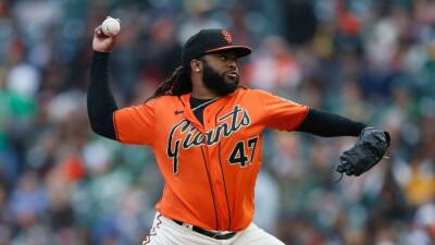 Chicago White Sox signing RHP Johnny Cueto to minor league deal