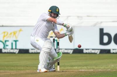 Elgar ecstatic after breaking personal Kingsmead duck: 'I've caught quite a few hidings here' - news24.com - South Africa - Bangladesh