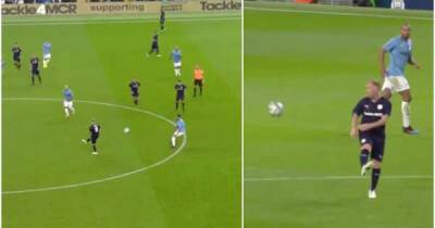 Paul Scholes still needs to explain his amazing 'no-look' pass in Vincent Kompany's testimonial