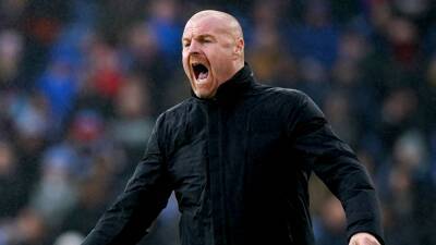 Sean Dyche - Sean Dyche advises goal-shy Burnley to ‘kick it in the net’ in Everton battle - bt.com