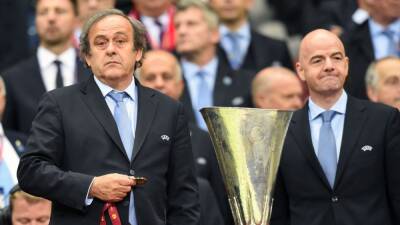 Platini denuncia a Infantino