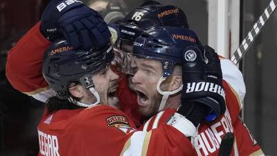Jonathan Huberdeau, Panthers rally from 4 down, beat Maple Leafs in OT